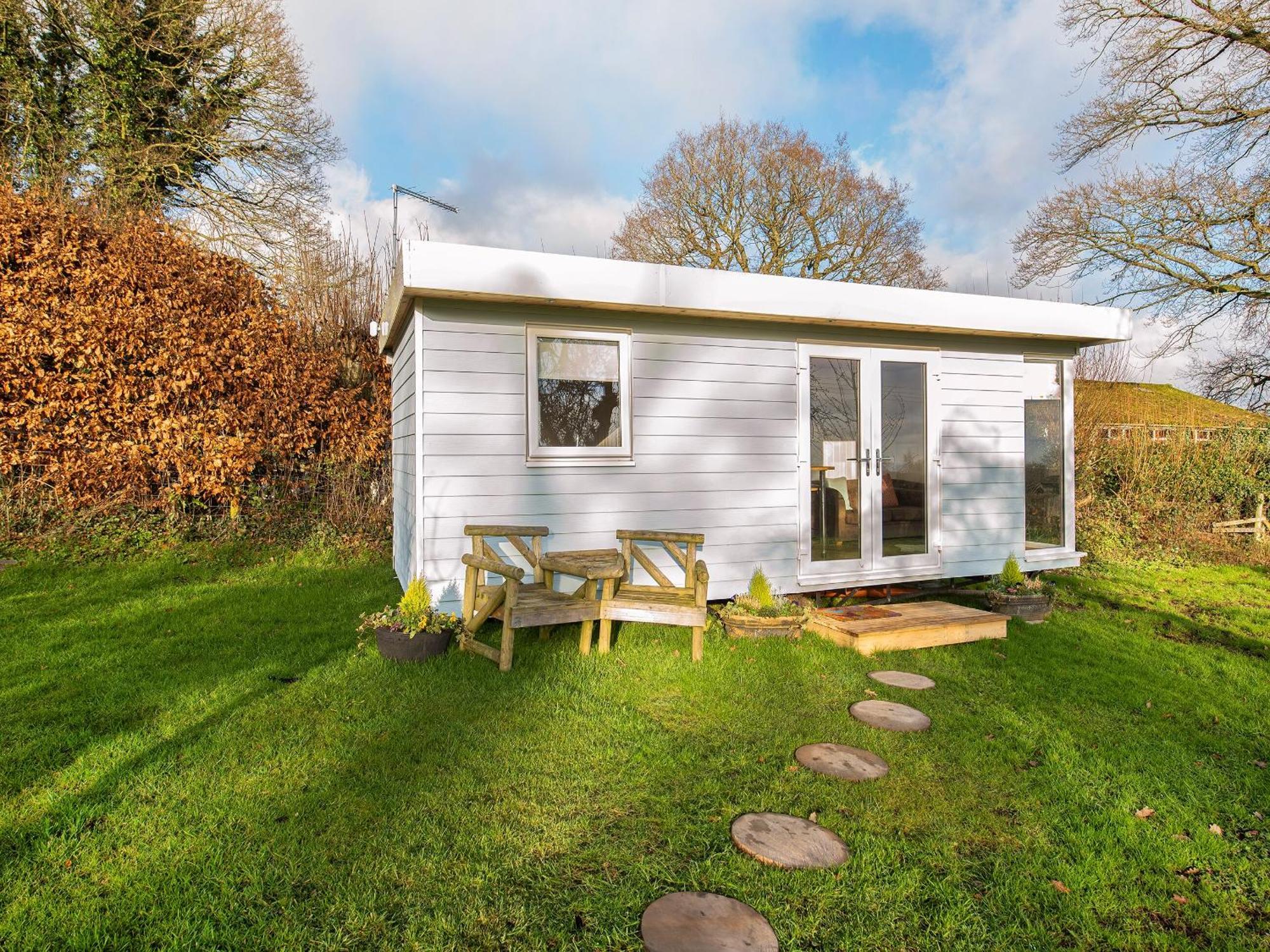 School Lodge Burwarton Exterior photo